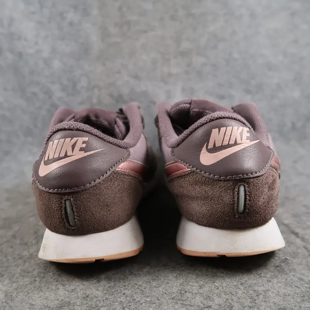 Nike Shoes Youth Big Kids 7 Athletic Trainers Casual Sneakers Lifestyle Running
